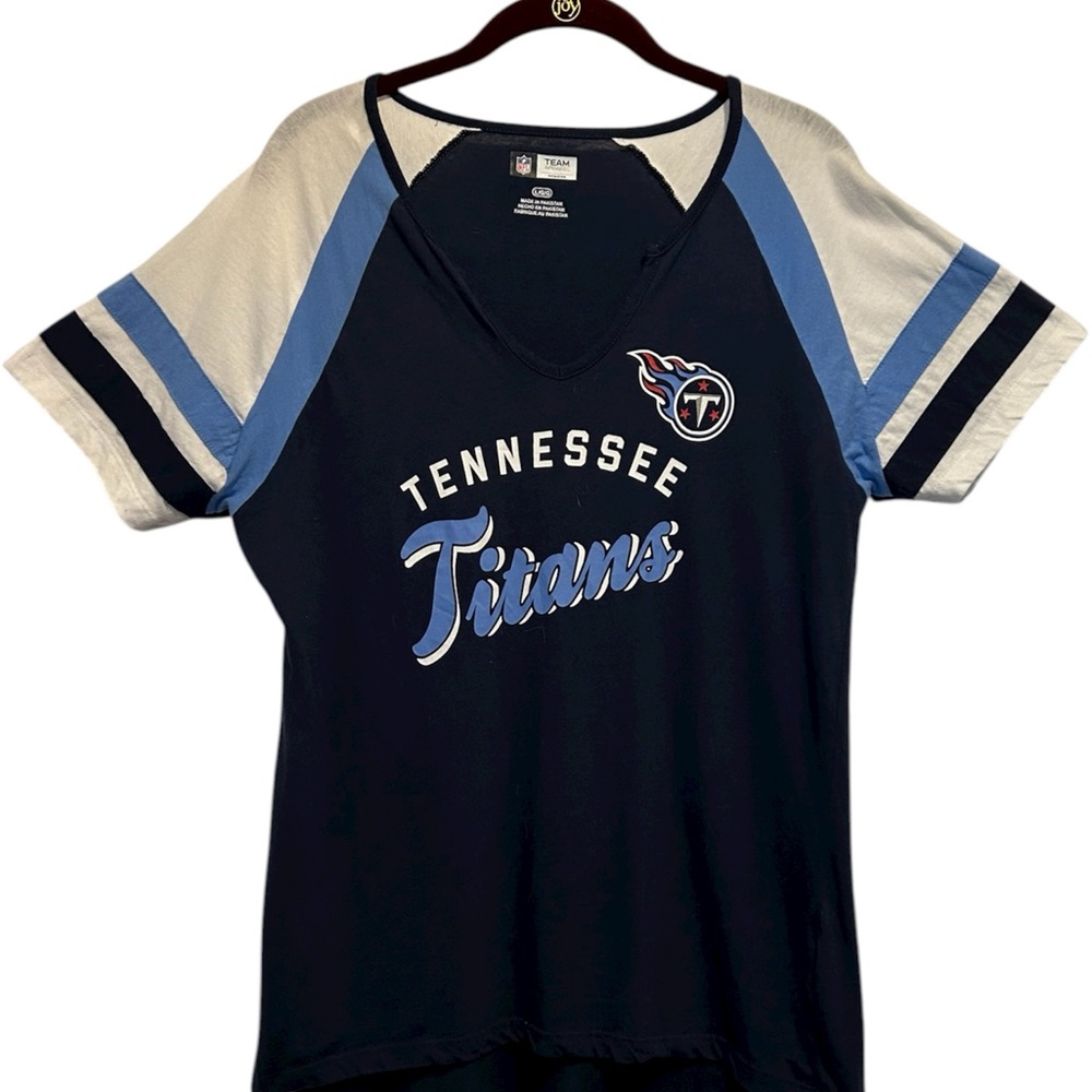 Women's NFL Apparel Team Tennessee Titans
T-Shirt Large
